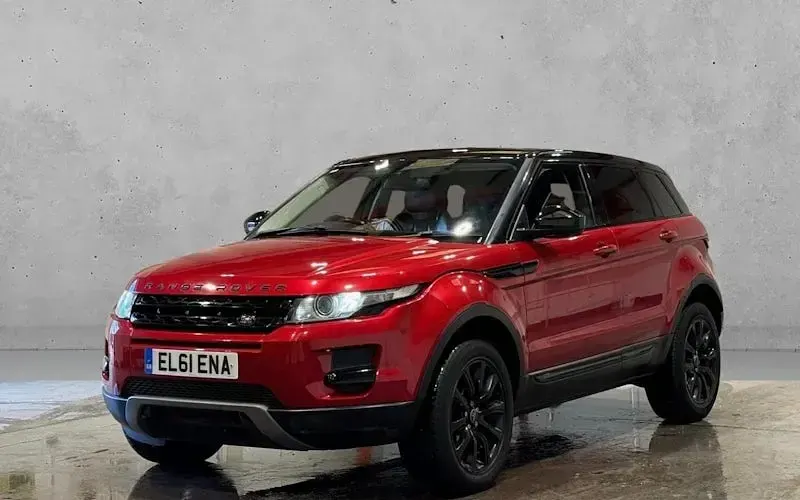 Used Land Rover Range Rover evoque Pure 190 HP (139 kW) 2014 Red Hatchback