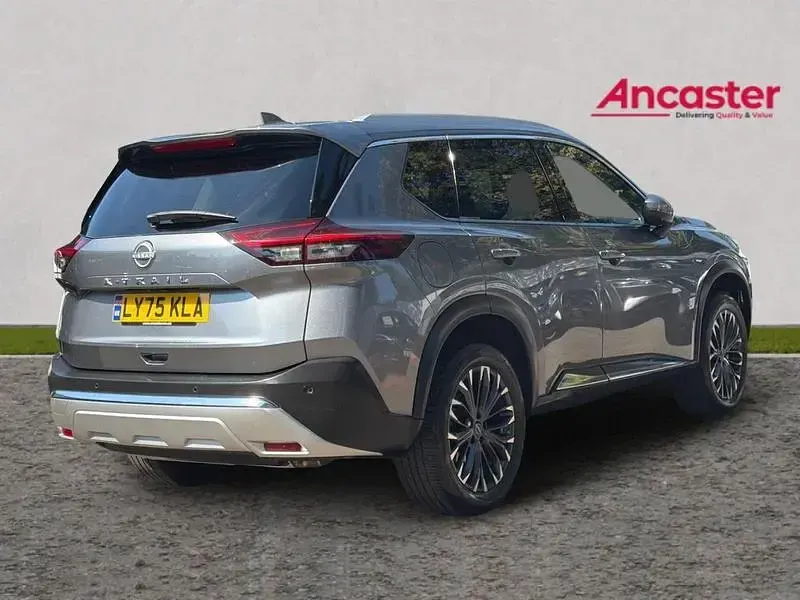 Used Nissan X-Trail Tekna 163 HP (119 kW) 2025 Grey SUV