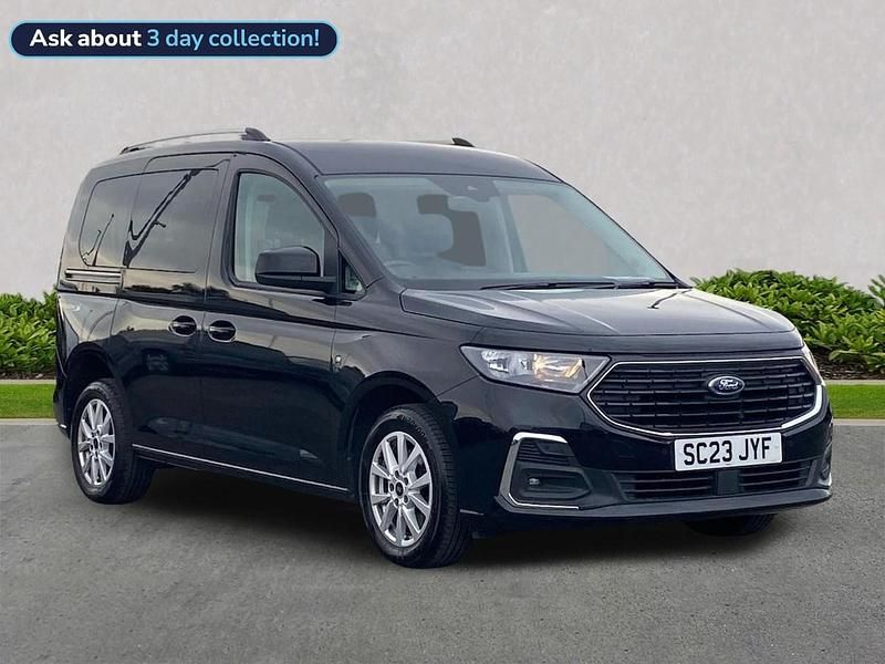 Black Used 2023 Ford Tourneo Connect Titanium MPV | £18,151 (Fair price) - Image 1/4