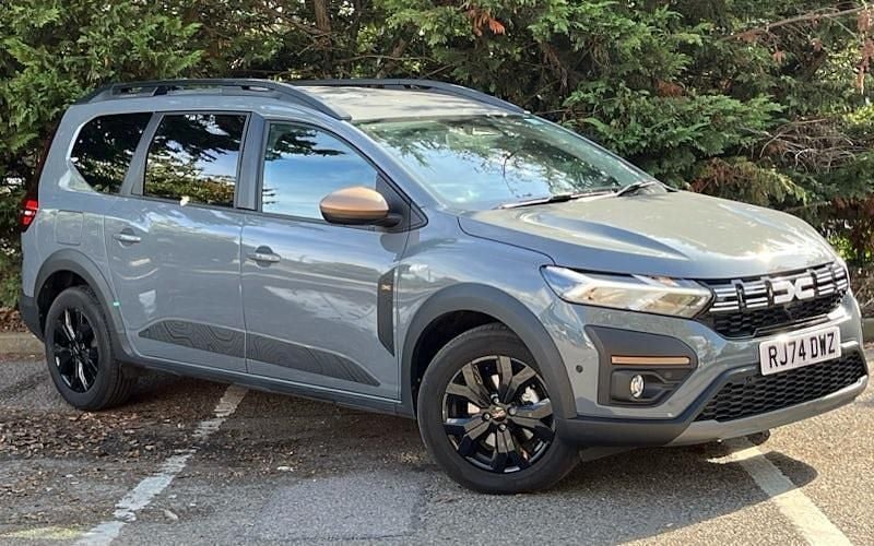 Used 2024 Dacia Jogger Extreme Estate | £21,285 (Fair price) - Image 1/4