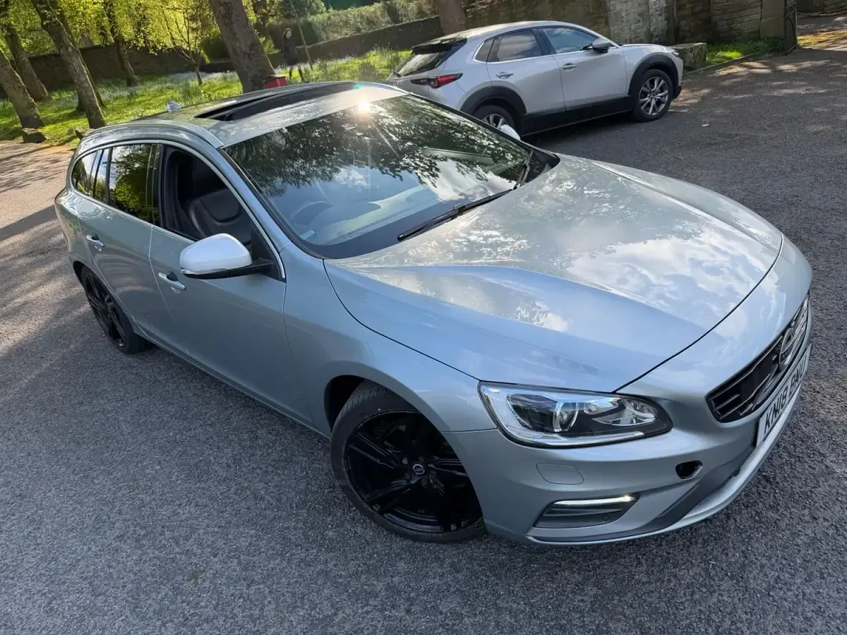 Used Volvo V60 R-Design 2018 Silver Estate