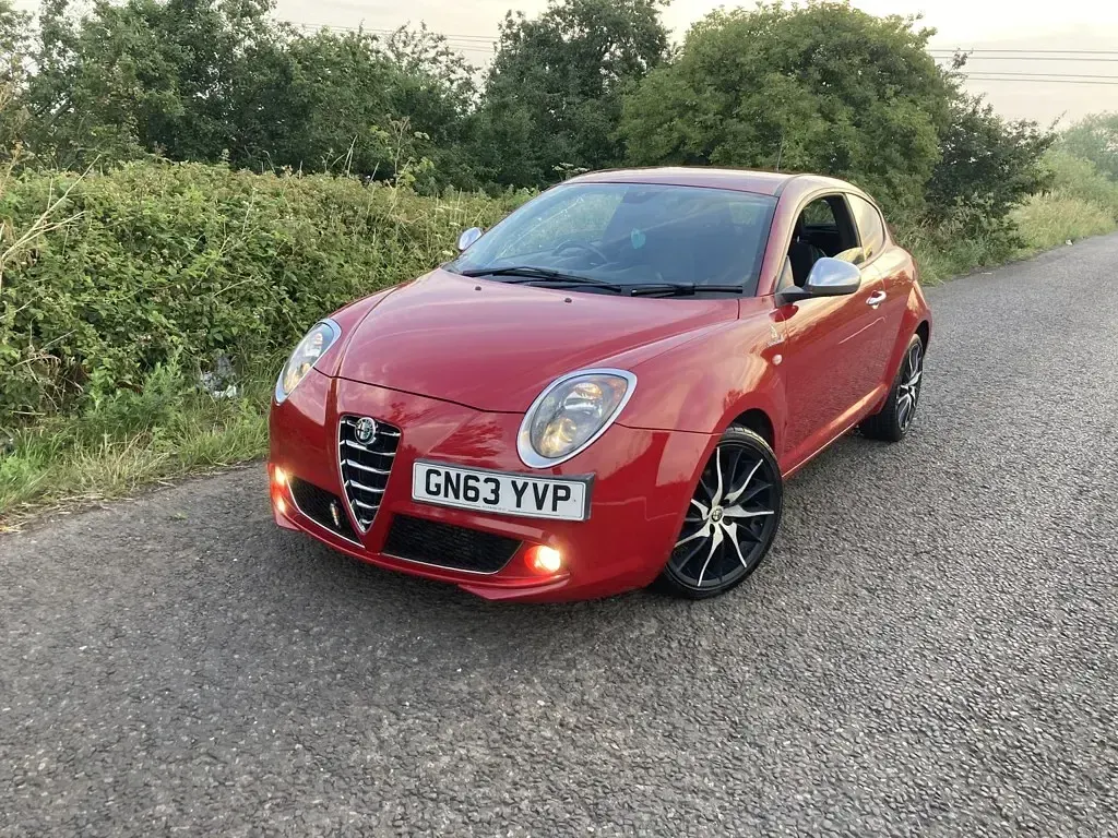 Used Alfa Romeo MiTo 135 HP (99 kW) 2013 Red Hatchback