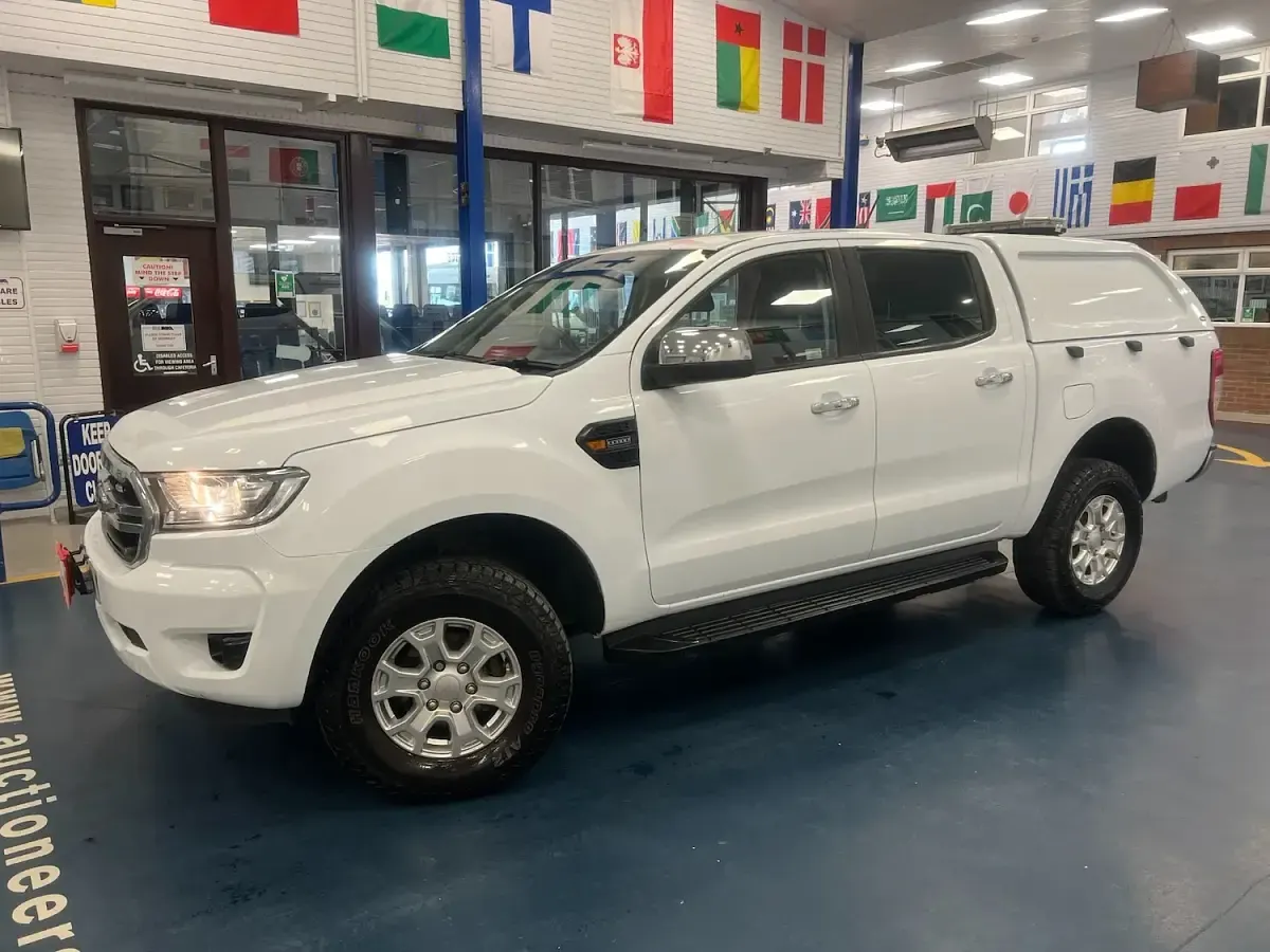 Used Ford Ranger XLT 170 HP (125 kW) 2022 White Pickup