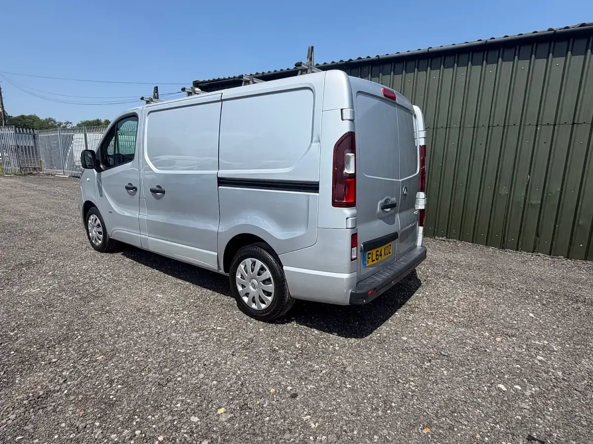 Used Vauxhall Vivaro Sportive 115 HP (84 kW) 2014 Grey MPV