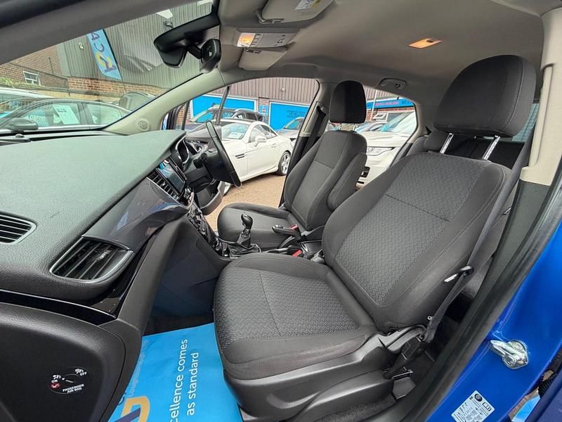 Second-hand Vauxhall Mokka X Active 140 CP (102 kW) 2017 Albastru SUV