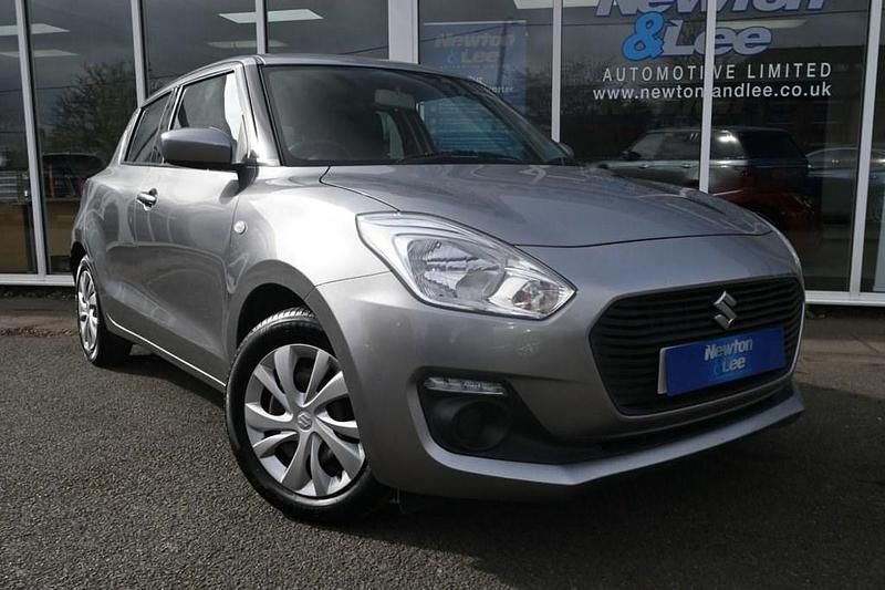 Used Suzuki Swift SZ3 90 HP (66 kW) 2020 Silver Hatchback