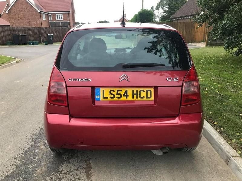 Used Citroën C2 70 HP (51 kW) 2004 Red Hatchback