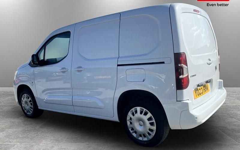 Used Vauxhall Combo 131 HP (96 kW) 2023 MPV