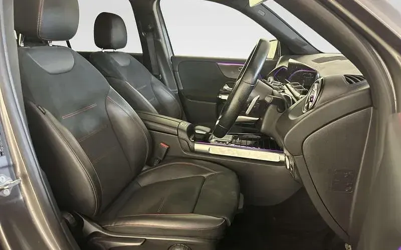 Used Mercedes GLB200 AMG line 163 HP (119 kW) 2023 Grey SUV