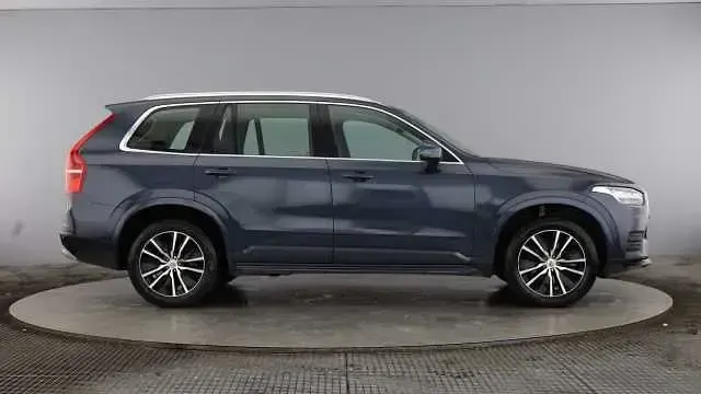 Used Volvo XC90 Momentum 247 HP (181 kW) 2022 SUV