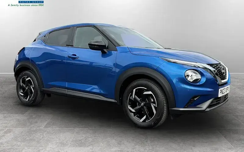 Begagnad Nissan Juke N-Connecta 114 HK (83 kW) 2023 SUV