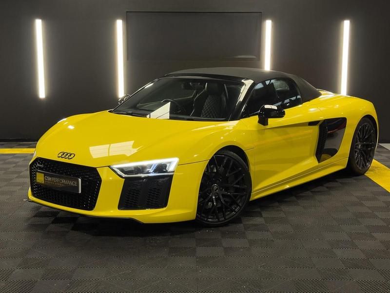 Begagnad Audi R8 Coupé Design 2017 Gul Sportkupé