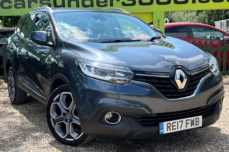 Grey Used 2017 Renault Kadjar Dynamique SUV | £8,100 (Fair price) - Image 1/1