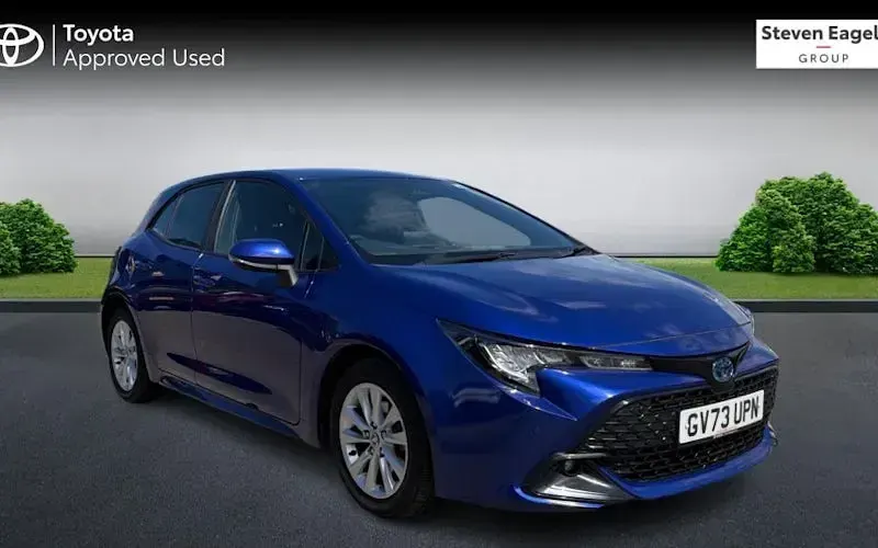 Used Toyota Corolla 140 HP (102 kW) 2026 Hatchback