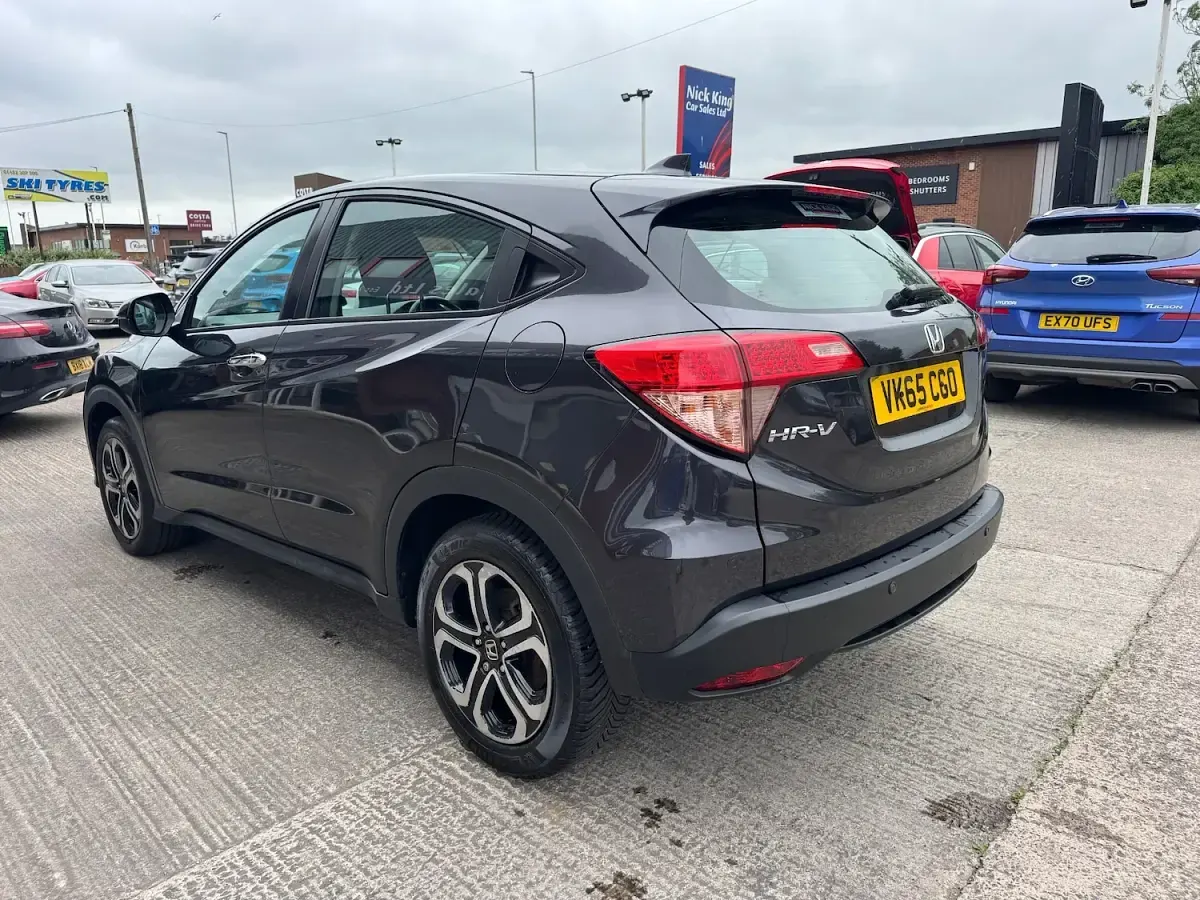 Used Honda HR-V SE 130 HP (95 kW) 2015 Crystal black pearl SUV
