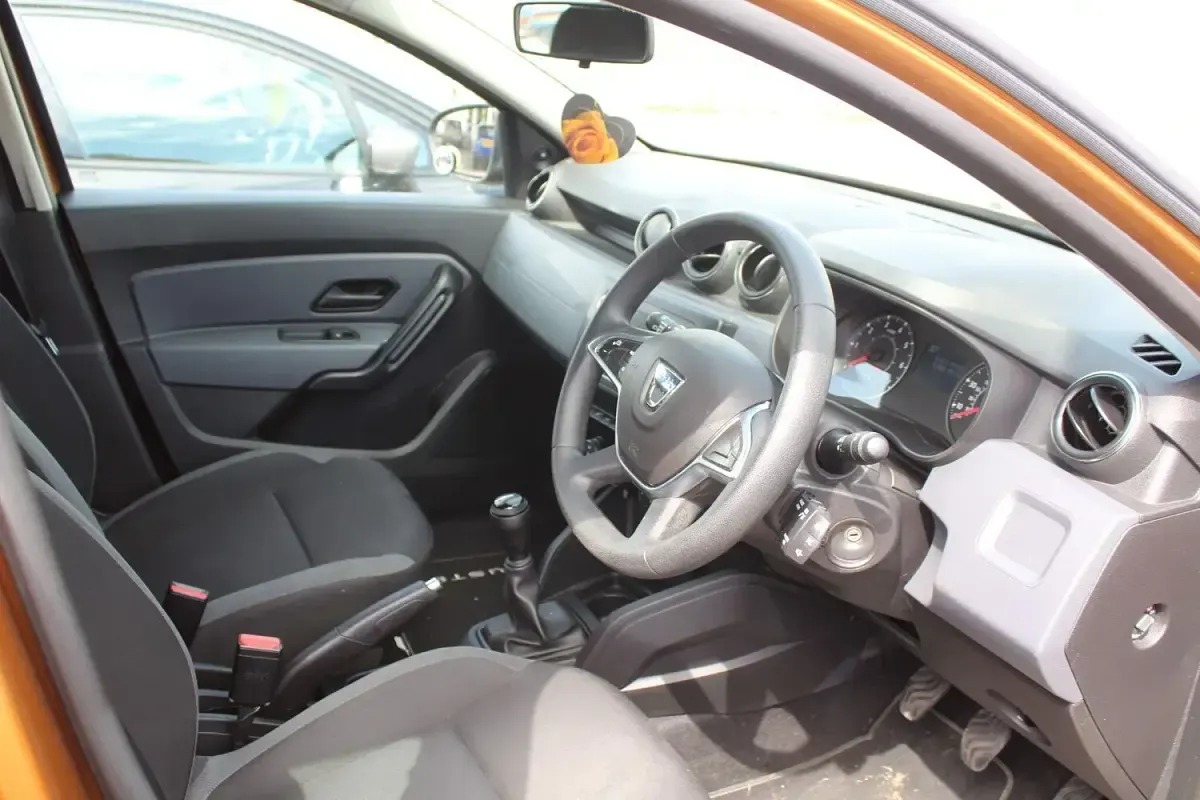 Used Dacia Duster Essentiel 100 HP (73 kW) 2020 Orange SUV