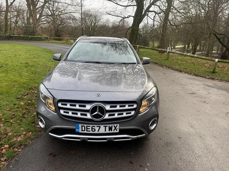 Used Mercedes GLA200 156 HP (114 kW) 2017 Grey SUV