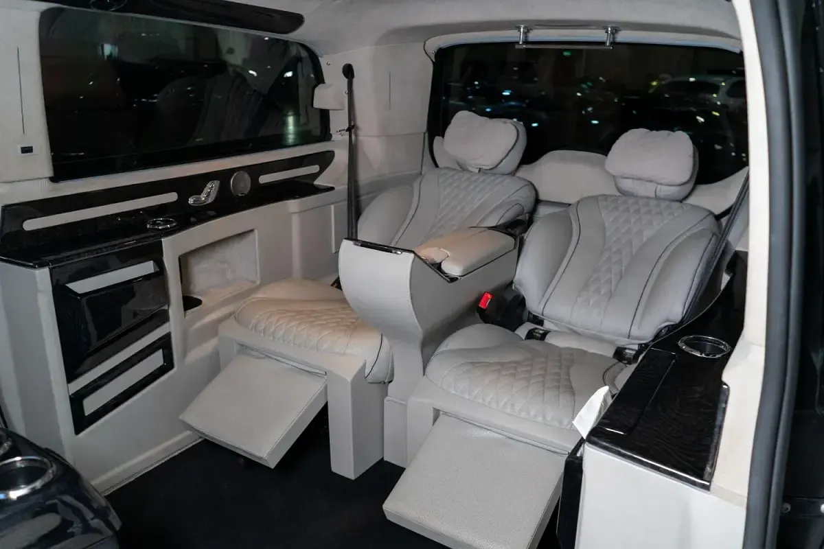 Used Mercedes V250 190 HP (139 kW) 2019 Black MPV