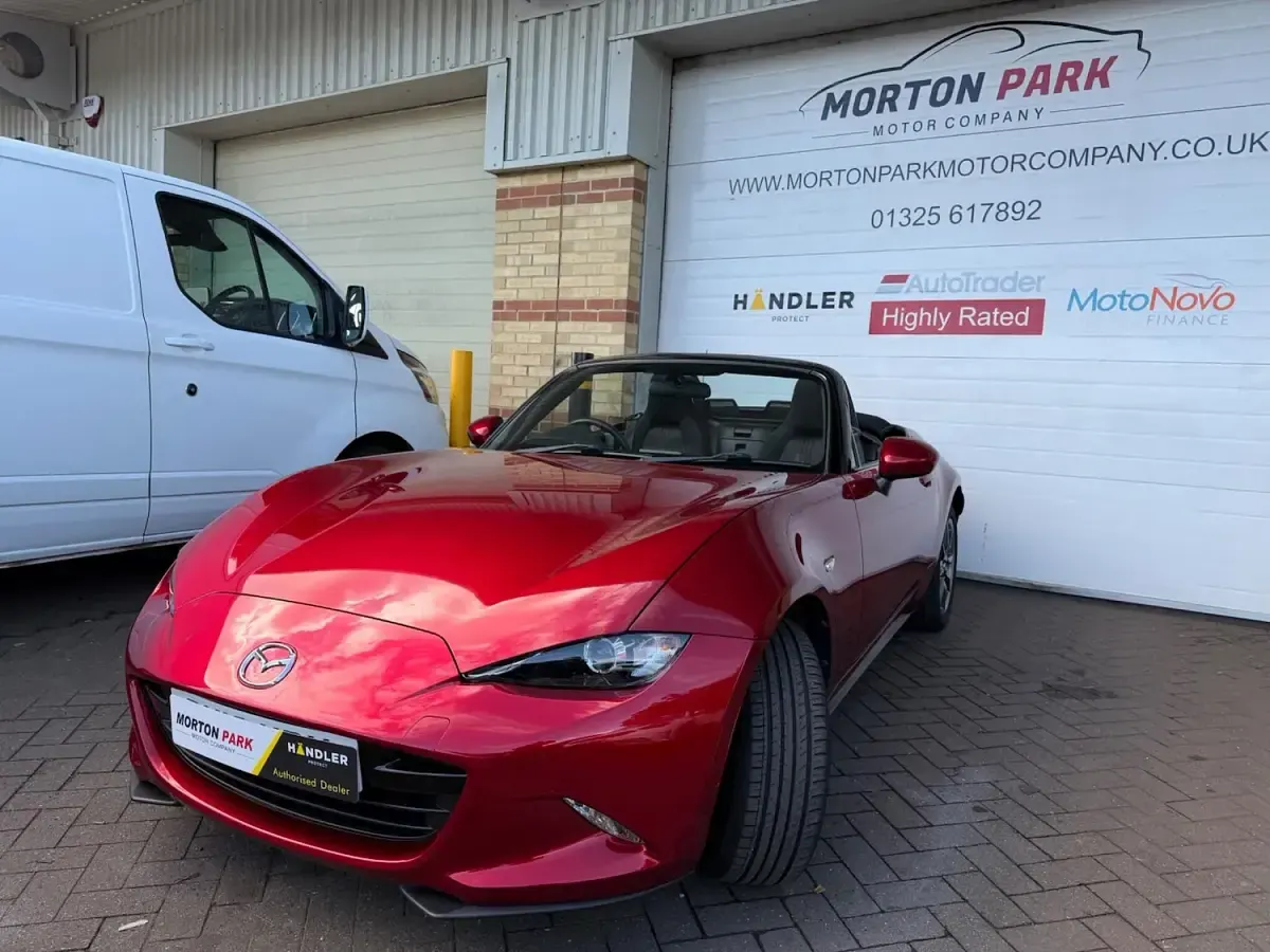 Used Mazda MX5 132 HP (97 kW) 2019 Red Cabriolet
