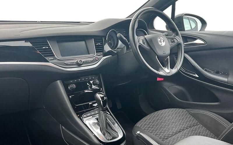 Used Vauxhall Astra SRi 150 HP (110 kW) 2019 Hatchback