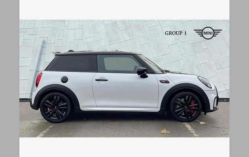 Used Mini John Cooper Works Hatch 231 HP (169 kW) 2023 White Hatchback