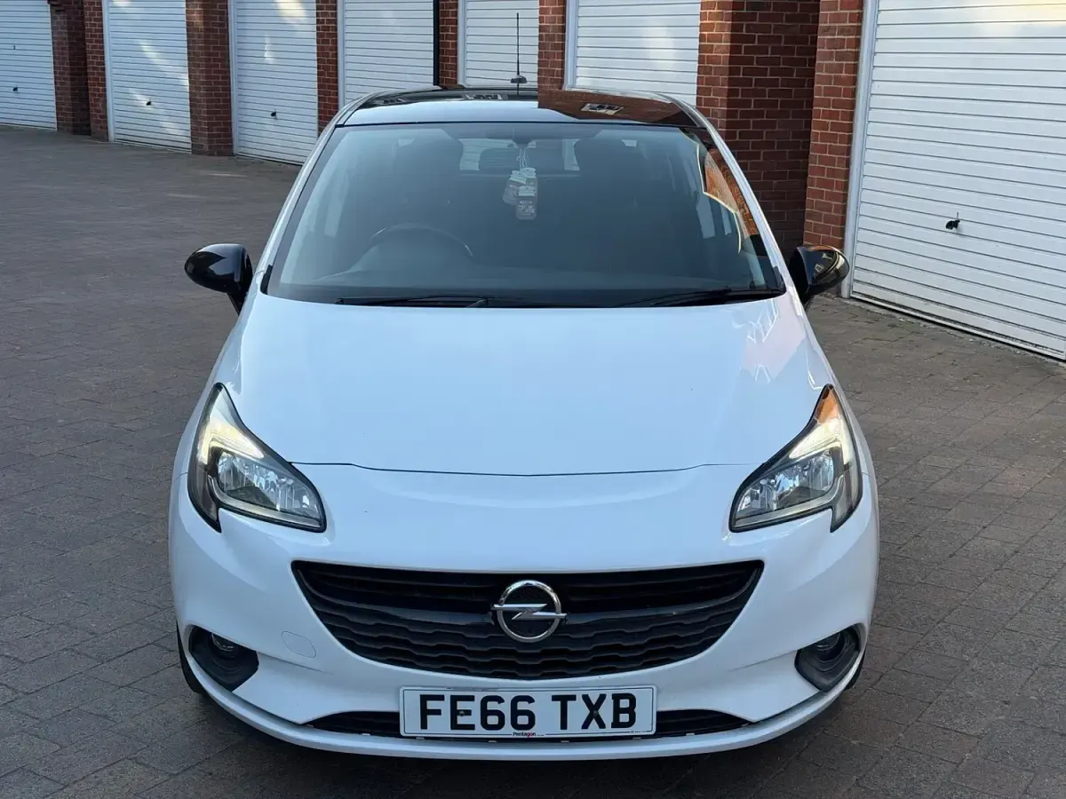 Used Vauxhall Corsa Edition 2016 White Hatchback