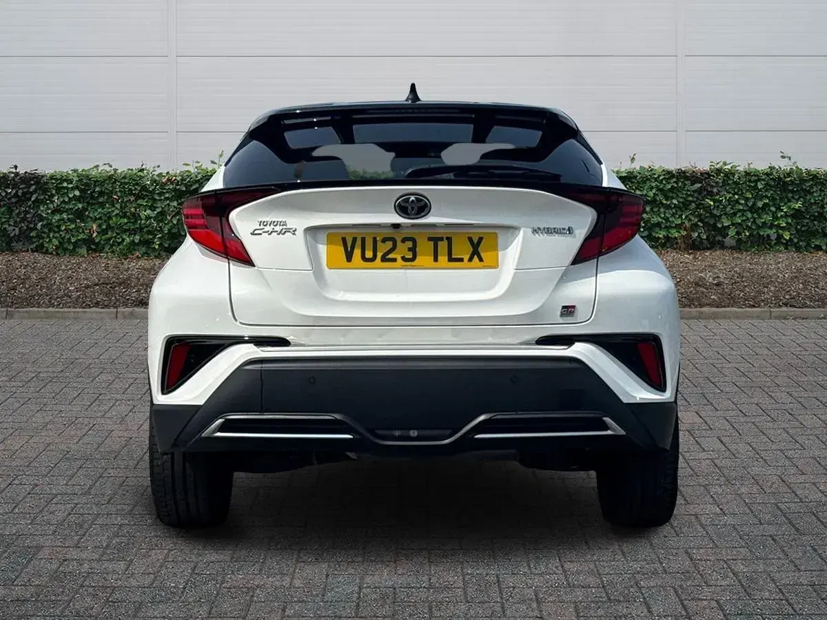 Used Toyota C-HR Sport 2023 White/black SUV