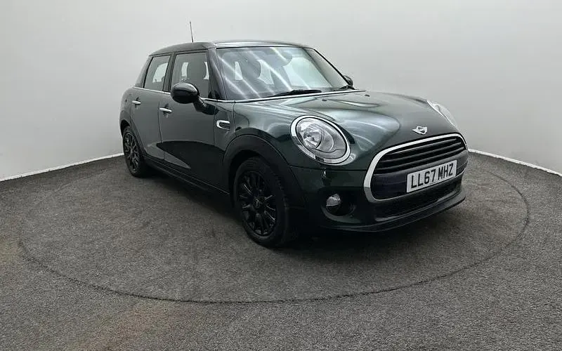 Used Mini Cooper Hatch 136 HP (100 kW) 2017 Hatchback