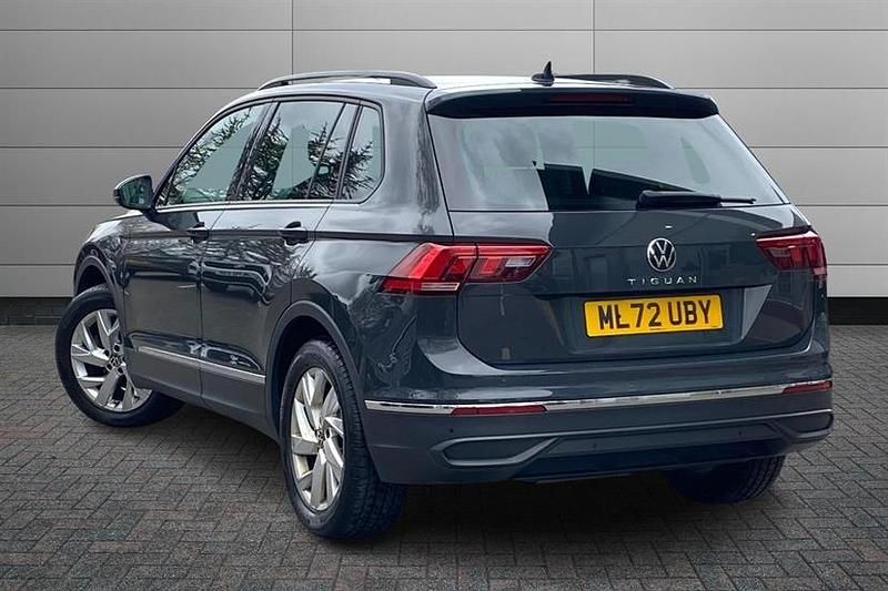 Used VW Tiguan Life 150 HP (110 kW) 2022 Grey SUV