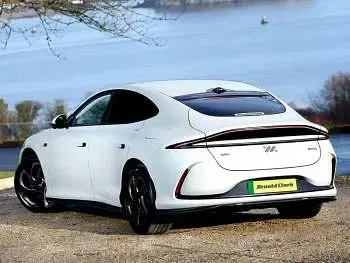 New MG IM5 Performance 553 kW (752 HP) 2026 White Hatchback