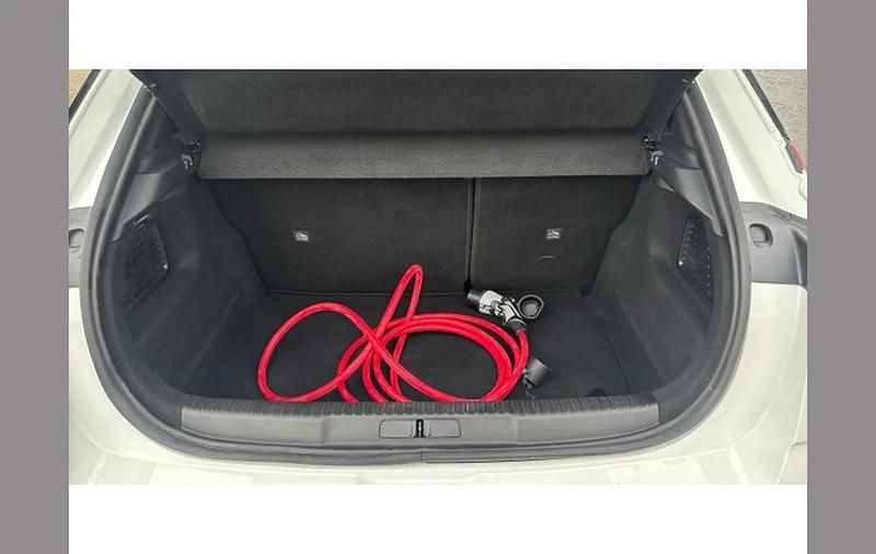 Used Vauxhall Mokka 100 kW (136 HP) 2023 White SUV