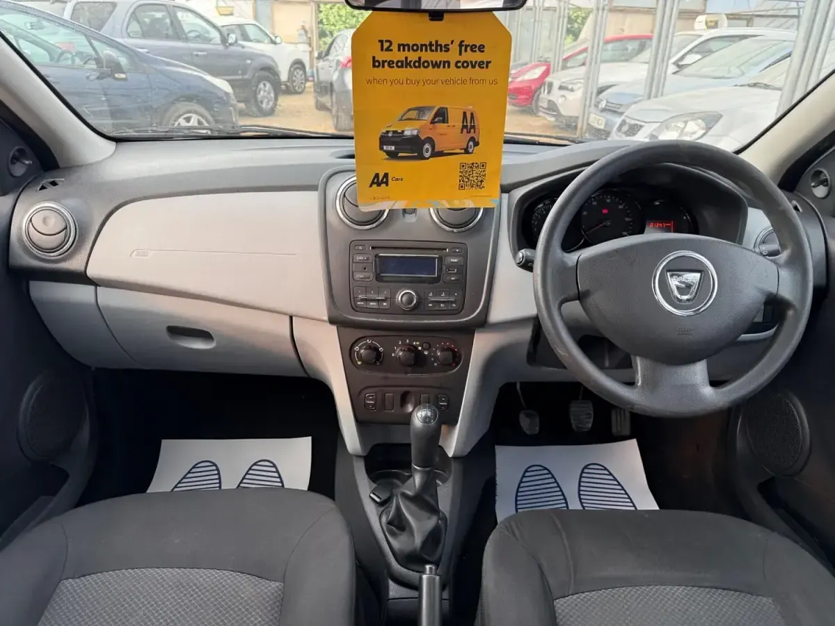 Used Dacia Sandero Ambiance 75 HP (55 kW) 2013 White Hatchback