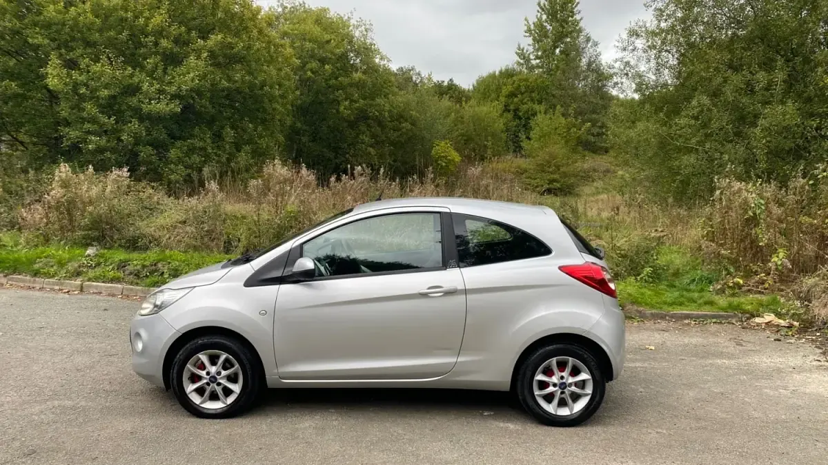Używany Ford Ka 69 KM (50 kW) 2014 Srebrny Hatchback