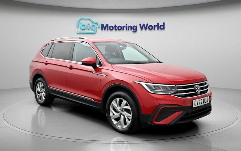 Used VW Tiguan Allspace S 150 HP (110 kW) 2023 Red SUV