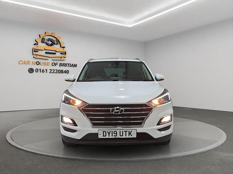 Used Hyundai Tucson SE 132 HP (97 kW) 2019 White SUV