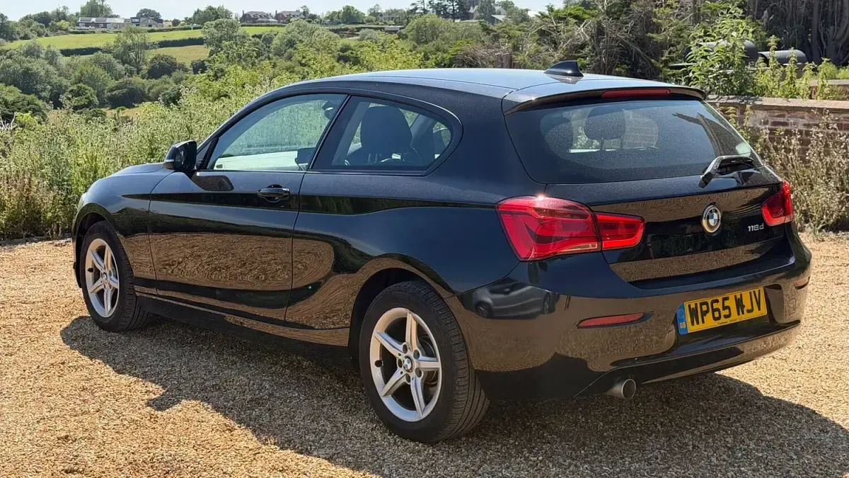 Used BMW 118 Performance 150 HP (110 kW) 2015 Black Hatchback