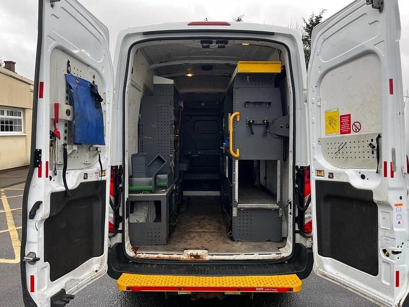 Used Ford Transit 130 HP (95 kW) 2018 White Van