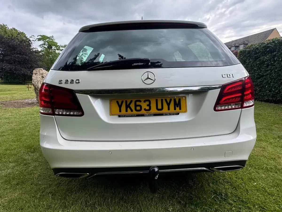 Used Mercedes E220 SE 170 HP (125 kW) 2013 White Estate