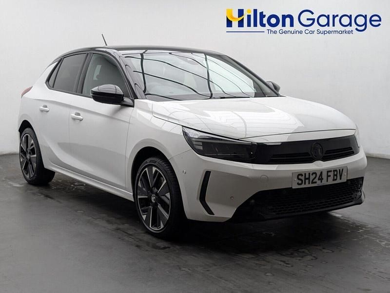 White Used 2024 Vauxhall Corsa-e Hatchback | £13,650 (Fair price) - Image 1/4