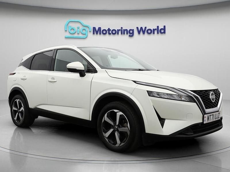 White Used 2021 Nissan Qashqai N-Connecta SUV | £18,500 (Fair price) - Image 1/4