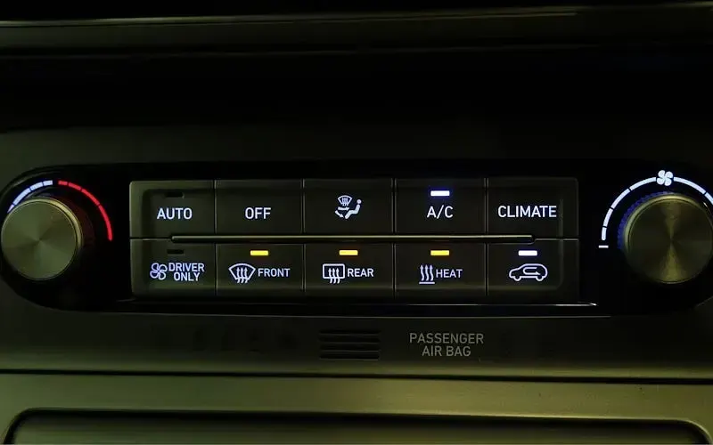 Used Hyundai Kona Premium 150 kW (204 HP) 2023 Black SUV