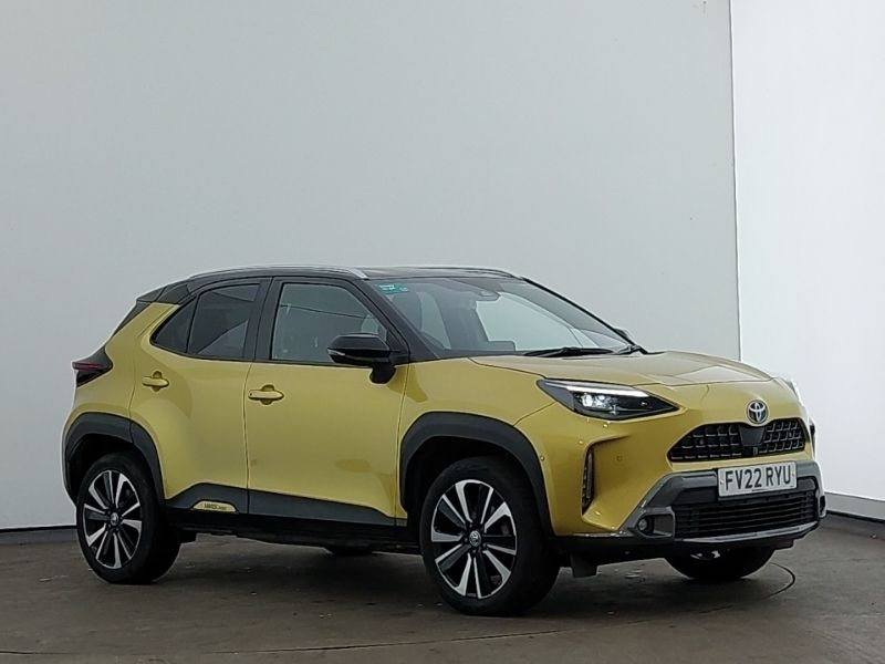 Yellow Used 2022 Toyota Yaris Hybrid City Estate | £22,498 (A bit pricey) - Image 1/4