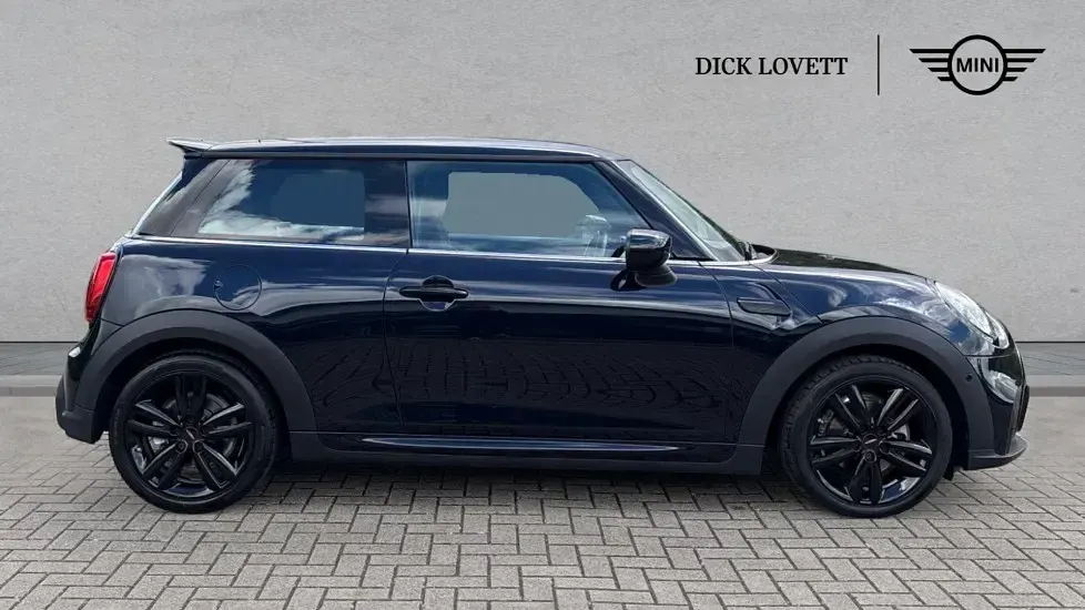Used Mini Cooper Hatch 134 HP (98 kW) 2023 Black Hatchback
