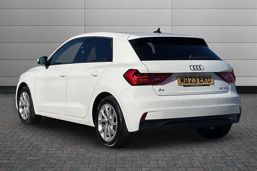 Usado Audi A1 Sport 95 HP (69 kW) 2023 Branco SUV