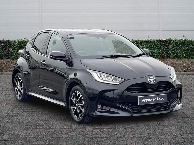Used Toyota Yaris Hybrid Design 2023 Black Hatchback