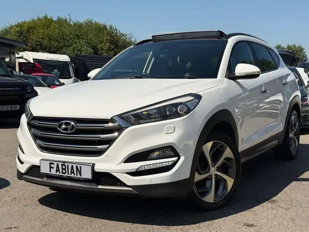 Used Hyundai Tucson Premium SE 185 HP (136 kW) 2015 White SUV