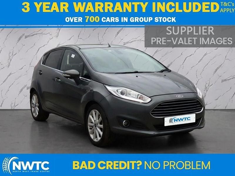 Used Ford Fiesta Titanium 100 HP (73 kW) 2017 Grey Hatchback
