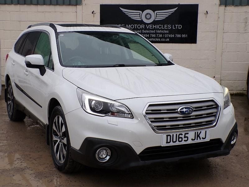 White Used 2015 Subaru Outback Premium Estate | £8,999 (Super price) - Image 1/4