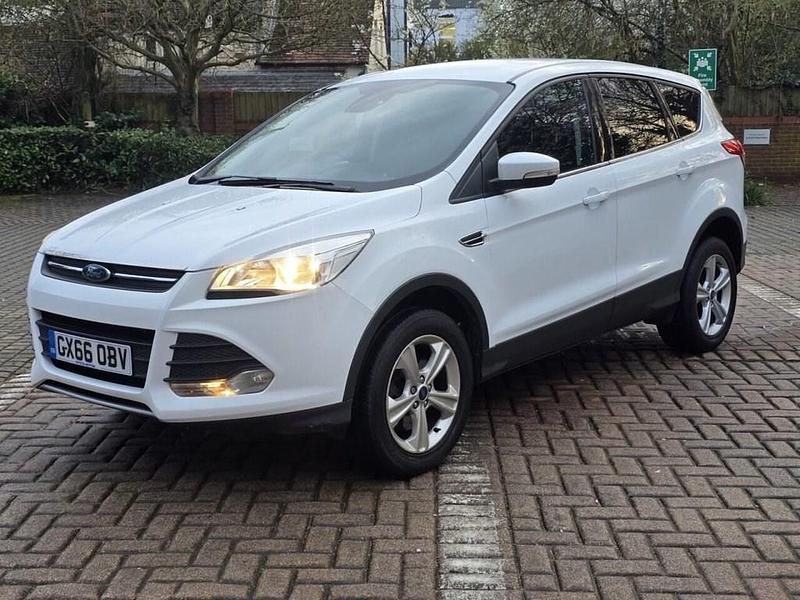 Used Ford Kuga Zetec 182 HP (133 kW) 2016 White SUV