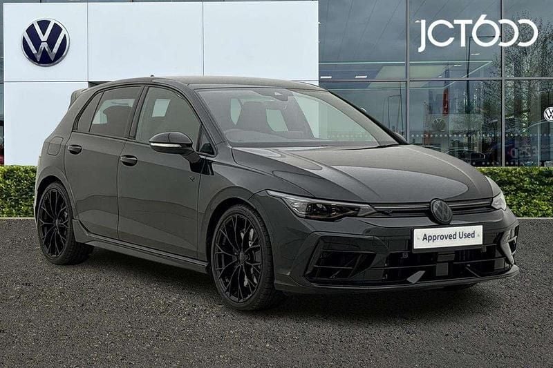 Black Used 2025 VW Golf VIII Black Edition Hatchback | £41,278 (Expensive) - Image 1/4